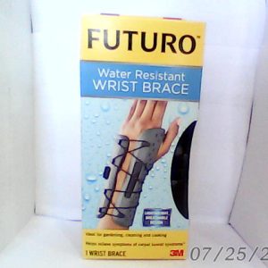 Futuro Water Resistant Wrist Brace Left Hand (L-XL) Firm-58503