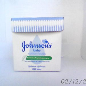 Johnsons Ear Cotton buds/Ear Swabs Round Box 200 Pcs 12@24