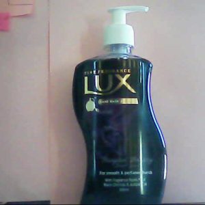 Lux Magical Beauty Hand Wash 500ml