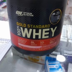 Optimim Nutrition Gold Standard Whey Strawberry Protein Powder 2.27kg