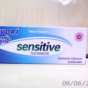 Favori Fresh White SensitiveT/P 90g